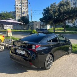 Toyota Prius 2022 - фото 3