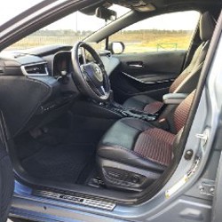Toyota Corolla XSE Hybrid - фото 8