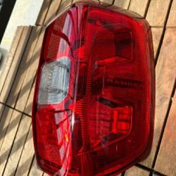 Задняя правая фара Ford Ranger - фото 3
