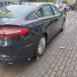 Ford Fusion Hybrid - фото 10