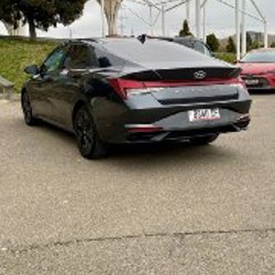 Hyundai Elantra SEL - фото 2