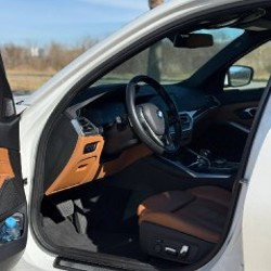 BMW 330i xDrive - фото 2