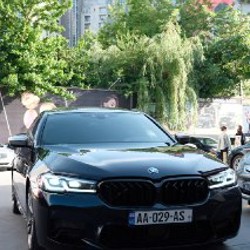 BMW M550i - фото 6