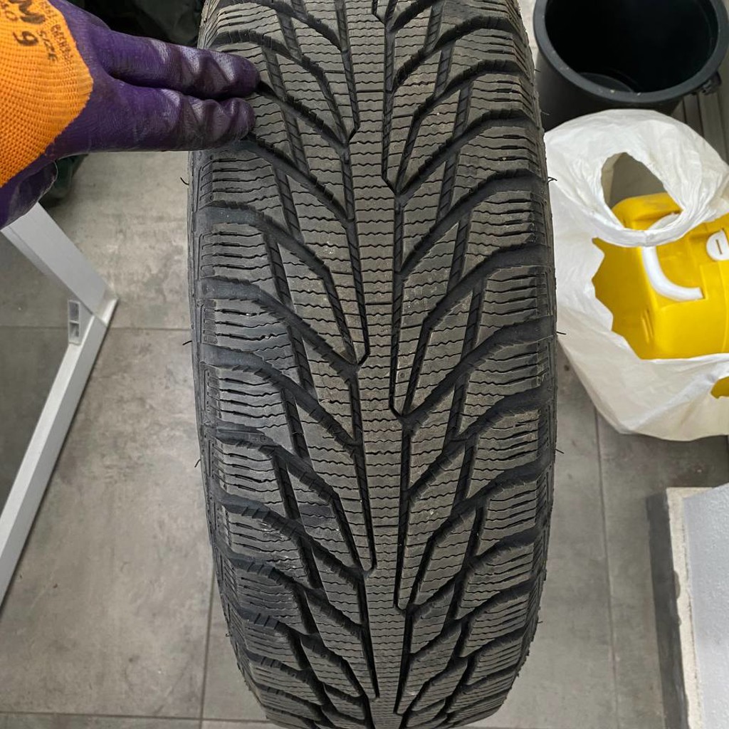 Комплект зимних шин Petlas Glacier W661 185/65R15
