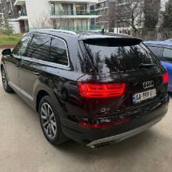 Audi Q7 - фото 6