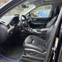 Audi Q7 - фото 8