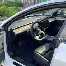 Tesla Model 3 - фото 6