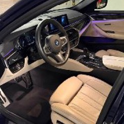 BMW G30 540 xDrive - фото 3