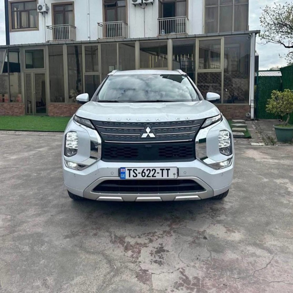 Mitsubishi 2022 Outlander