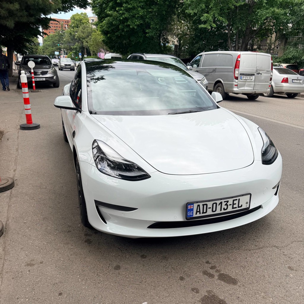 Tesla Model 3 Standard