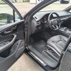Audi Q7 - фото 7
