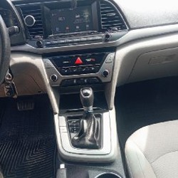 Hyundai Elantra - фото 5