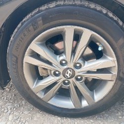 Hyundai Elantra - фото 7