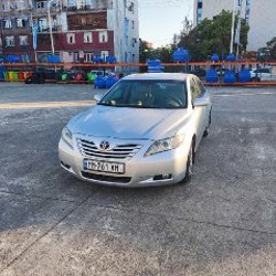 Toyota Camry - фото 4