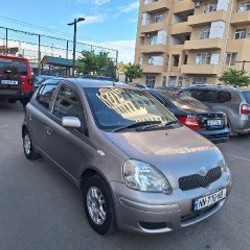 Toyota Vitz - фото 7
