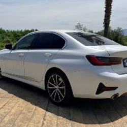 BMW 330e Plug-in Hybrid - фото 7