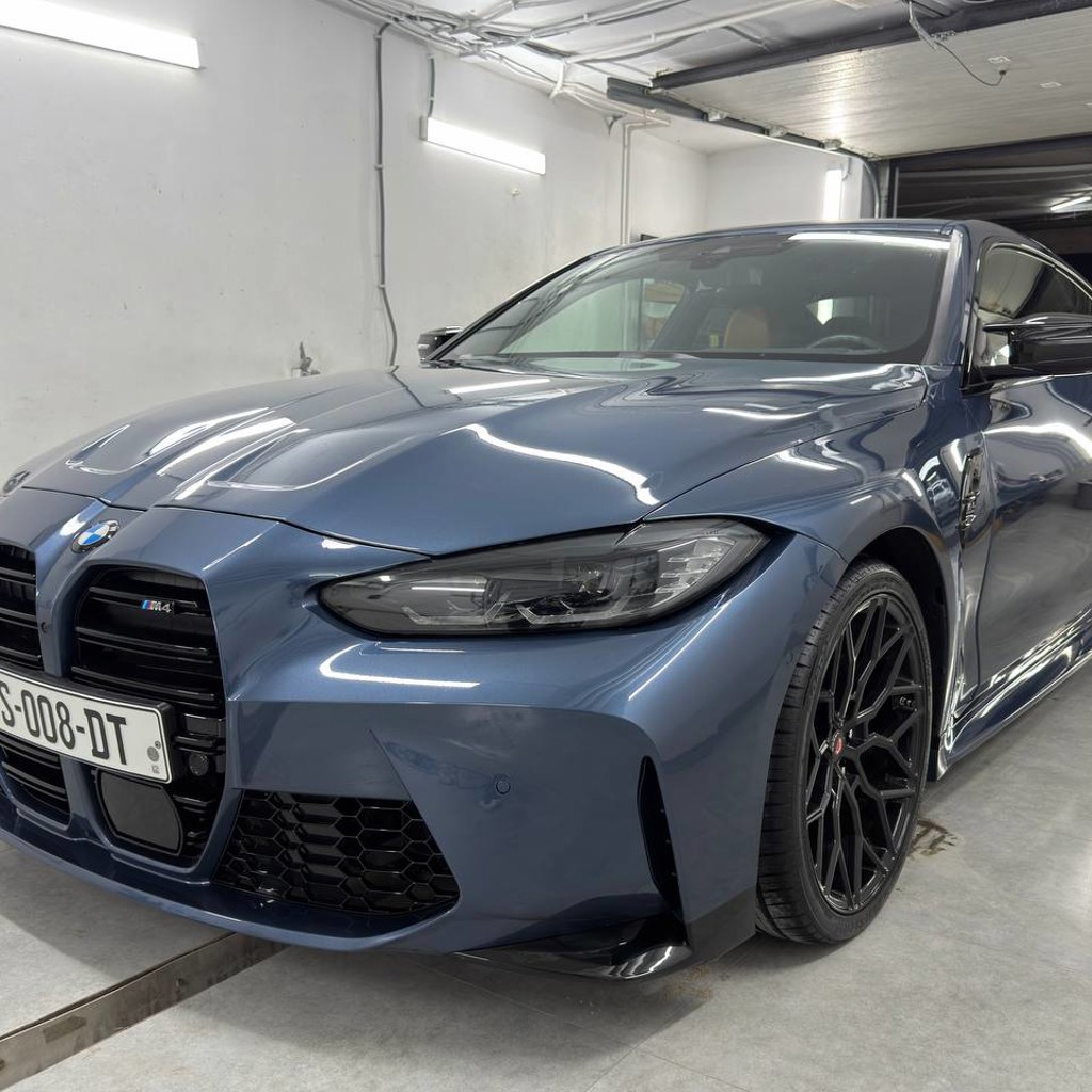 BMW M440i