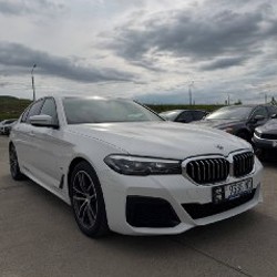 BMW 5 G30 518D М ПАКЕТ - фото 2