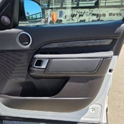Land Rover Discovery 5 - фото 5