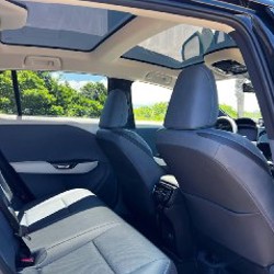 LEXUS RZ450e - фото 8