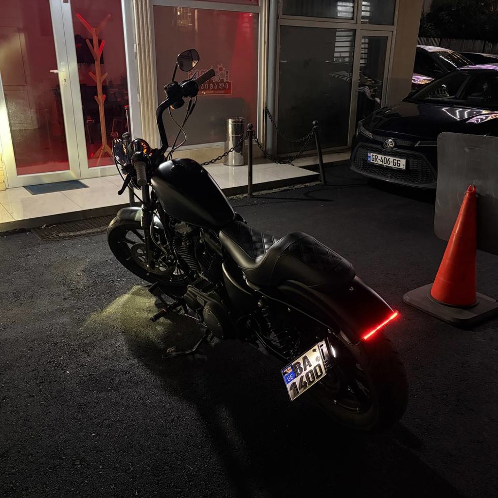 Harley Davidson 883