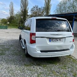 CHRYSLER TOWN & COUNTRY - фото 4