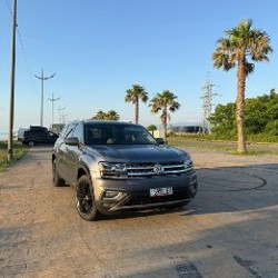 Volkswagen Atlas SEL Premium - фото 3