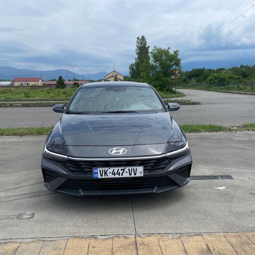 ELANTRA 2025