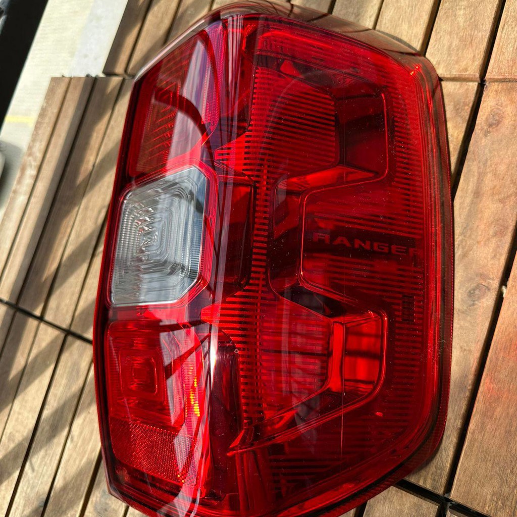 Задняя правая фара Ford Ranger