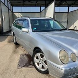 Mercedes e class - фото 3