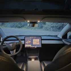 TESLA MODEL 3 - фото 7