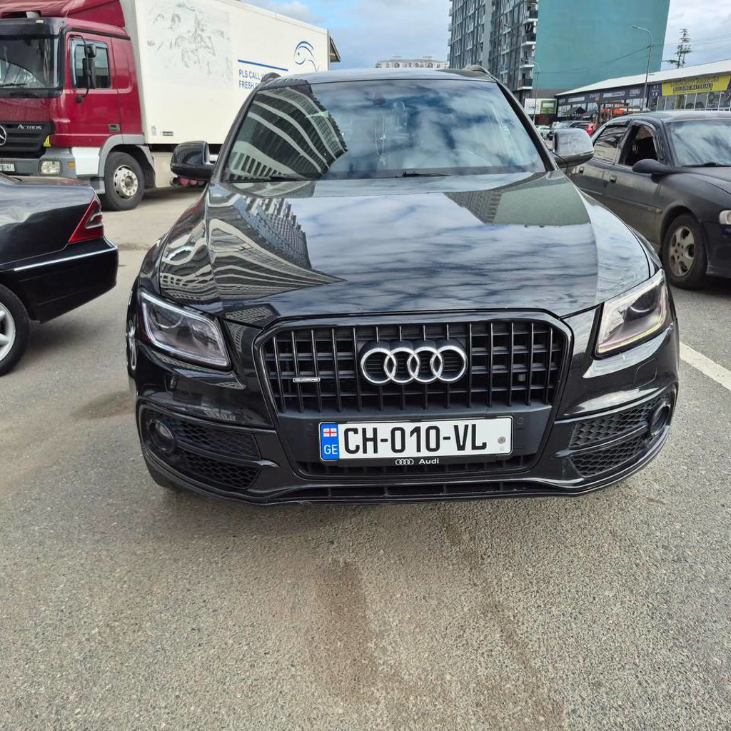 Audi Q5 3.0 Turbo S-Line Quattro
