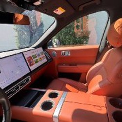 Li Auto / Lixiang L8 - фото 3