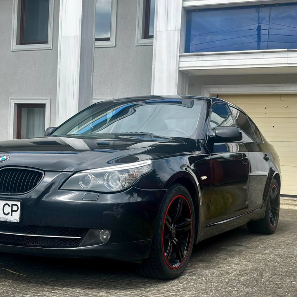 BMW E60 530i