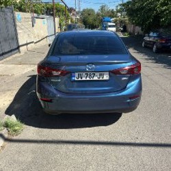 Mazda 3 - фото 5