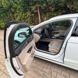 Ford Fusion Hybrid - фото 3
