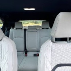 Lexus UX300h - фото 7