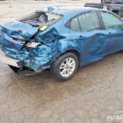 TOYOTA CAMRY LE AWD - фото 5