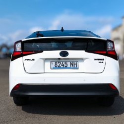 TOYOTA Prius XLE HYBRID - фото 6