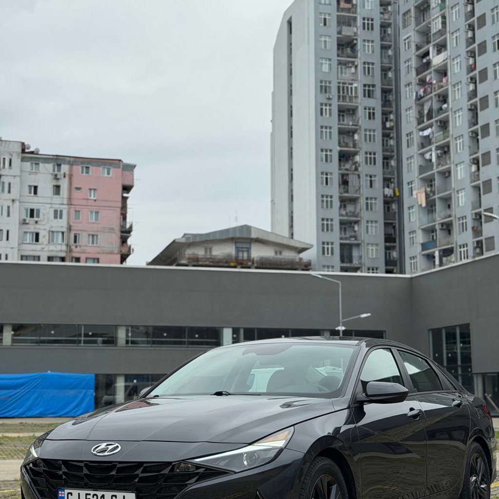 Hyundai Elantra SEL