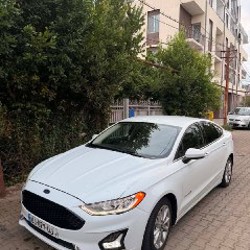 Ford Fusion Hybrid - фото 5