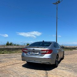 Honda Accord Hybrid - фото 7