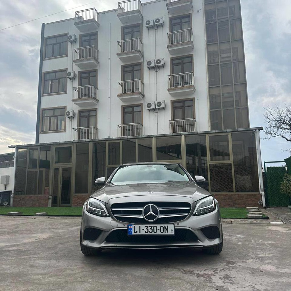 Mercedes-Benz S300