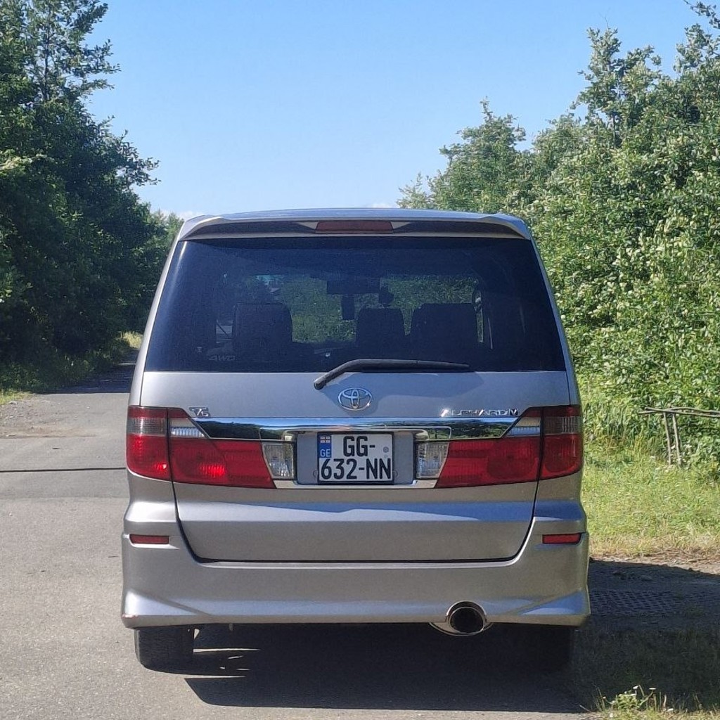 Тойота Альпард