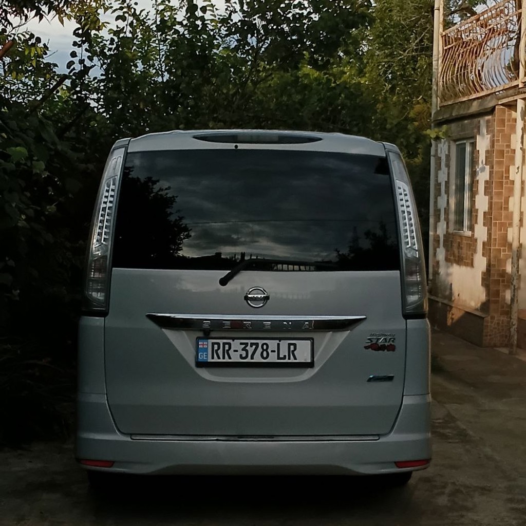 Nissan Serena C26