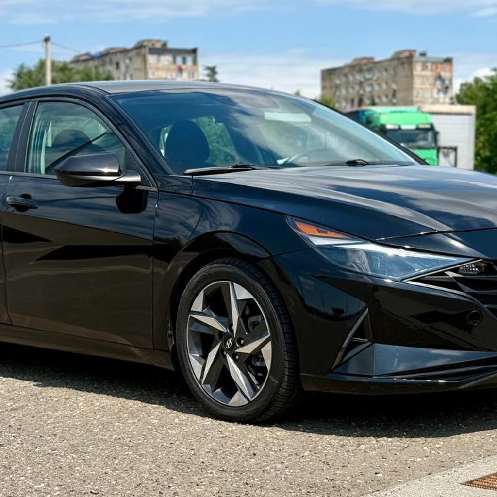 Hyundai Elantra SEL