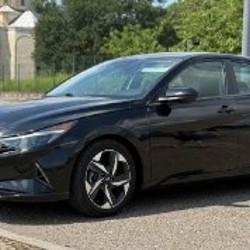 Hyundai Elantra SEL - фото 2