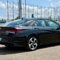 Hyundai Elantra SEL - фото 5