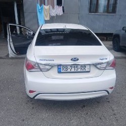 Автомобиль Хендай Соната - фото 2