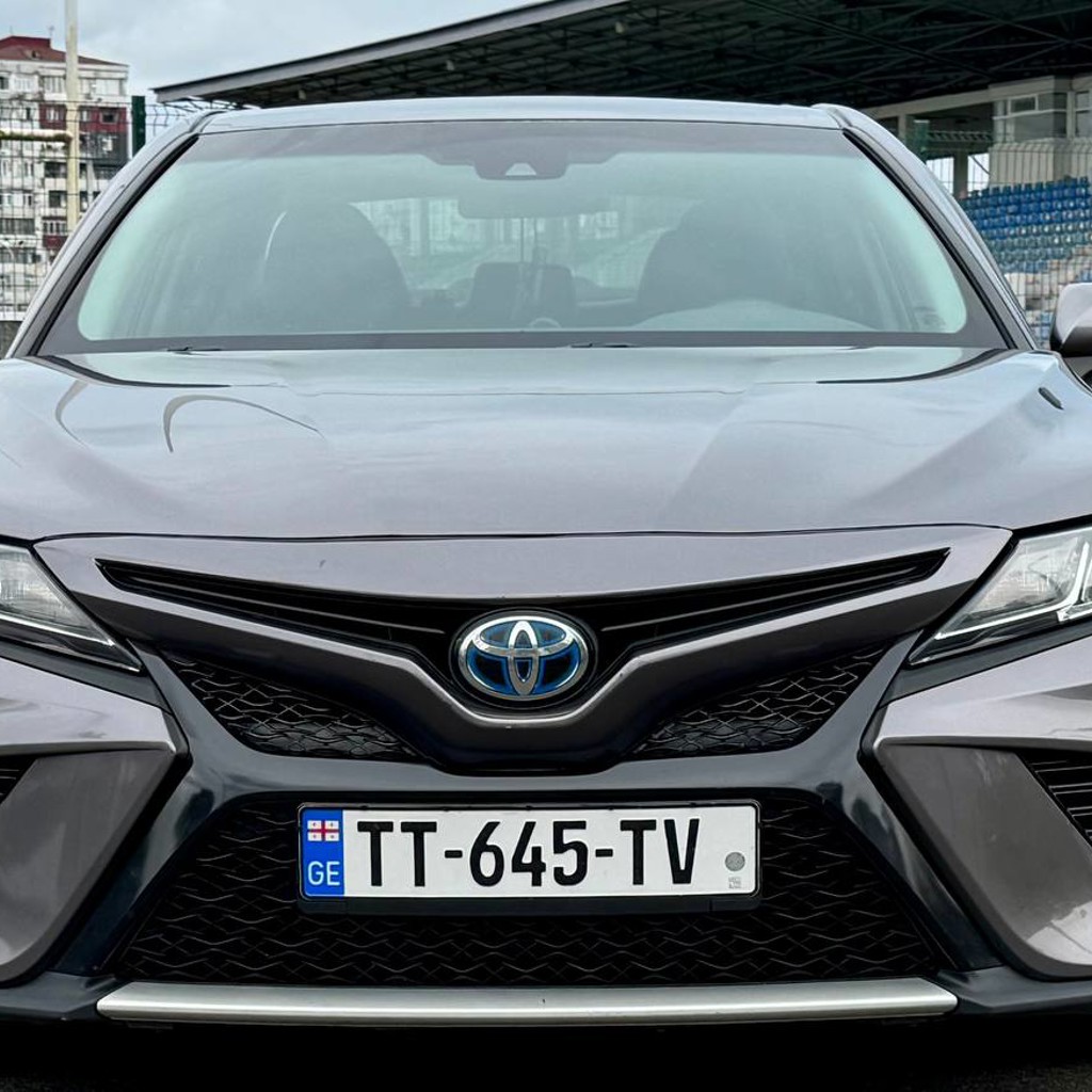 Toyota Camry Hybrid 2019